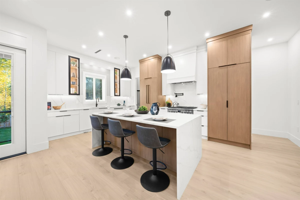 Guest Bathroom Photo of 16178 78 Avenue, Surrey, BC