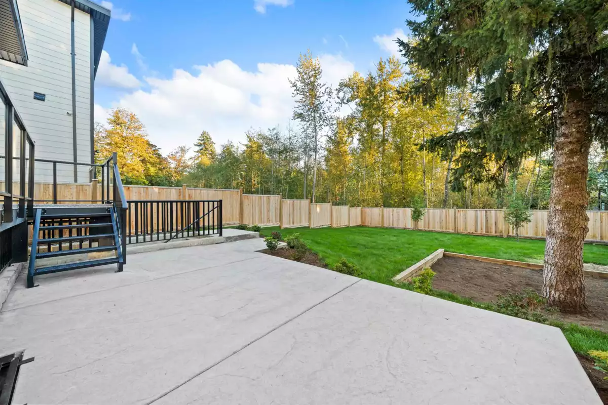 Hot Tub / Spa Photo of 16178 78 Avenue, Surrey, BC