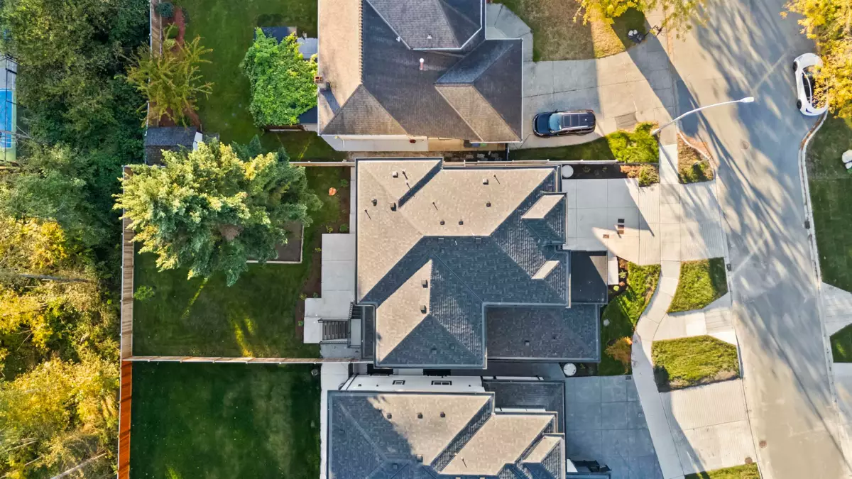 Living Room Photo of 16178 78 Avenue, Surrey, BC