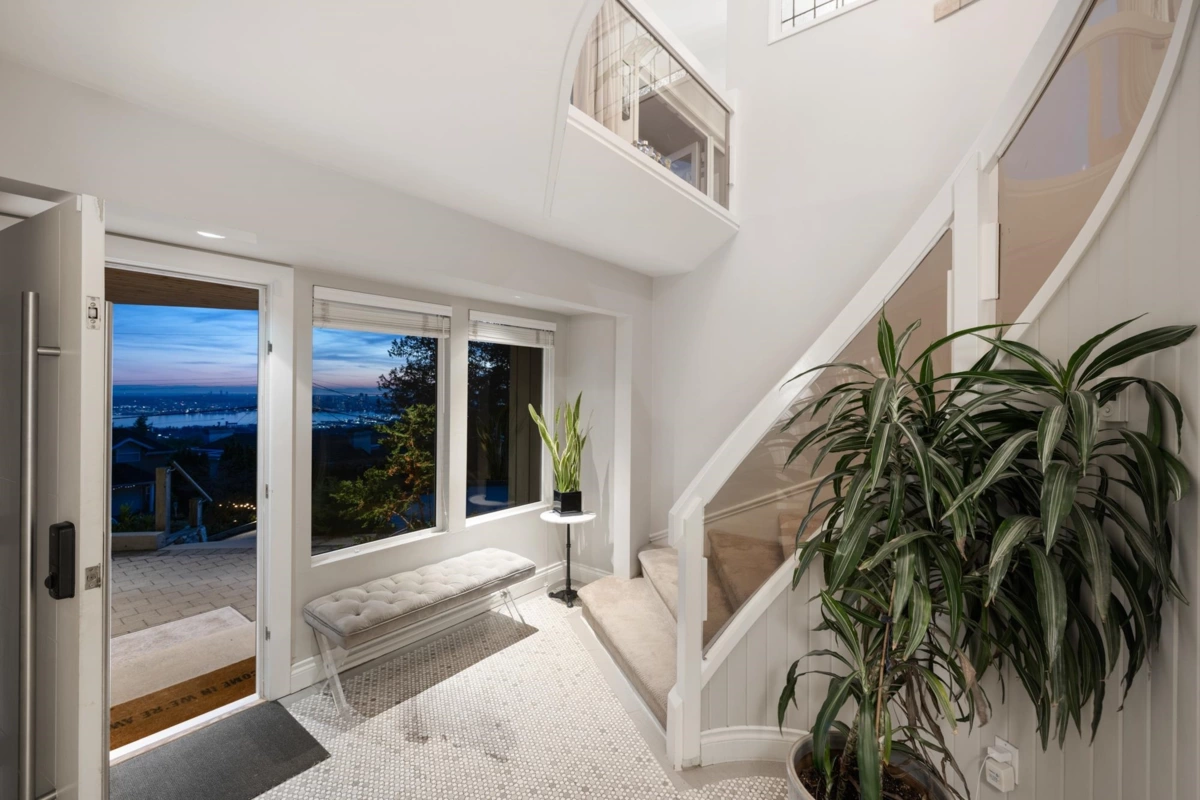 Kitchen Photo of 310 Beaver Road, North Vancouver, BC