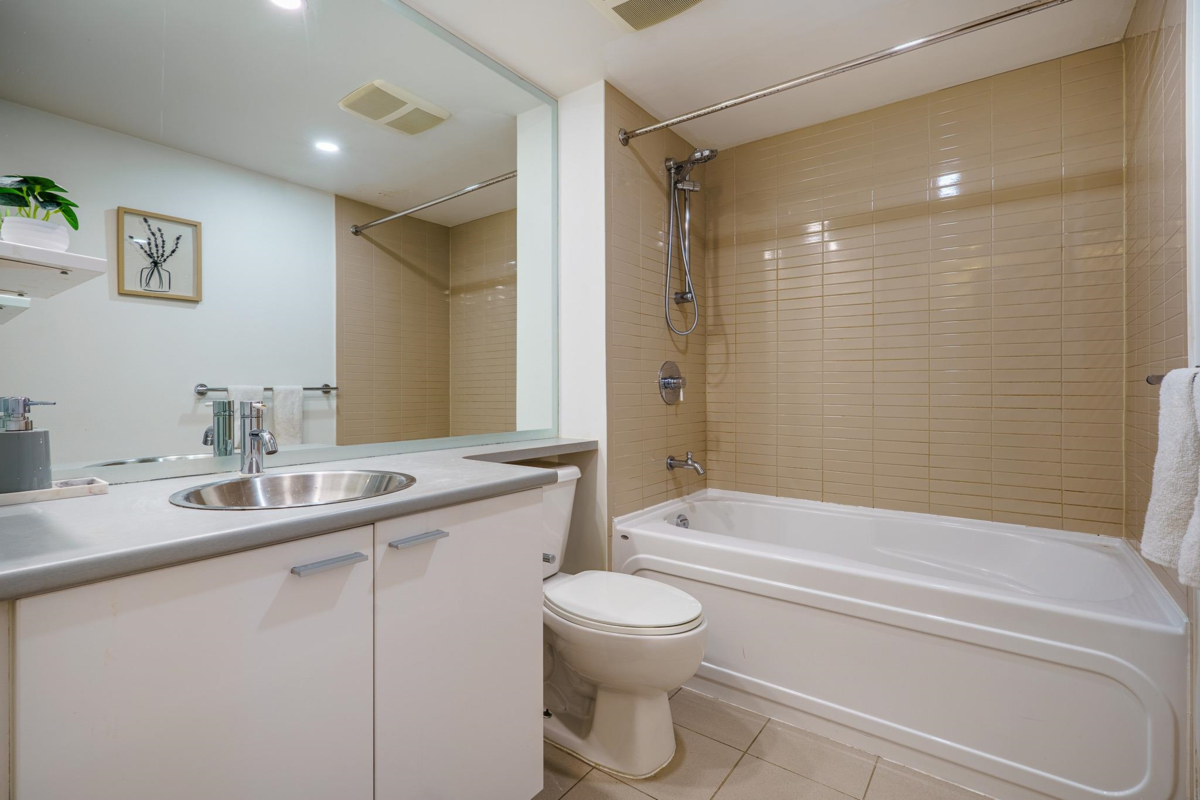 Bedroom 2 Photo of 1209 111 W Georgia Street, Vancouver, BC