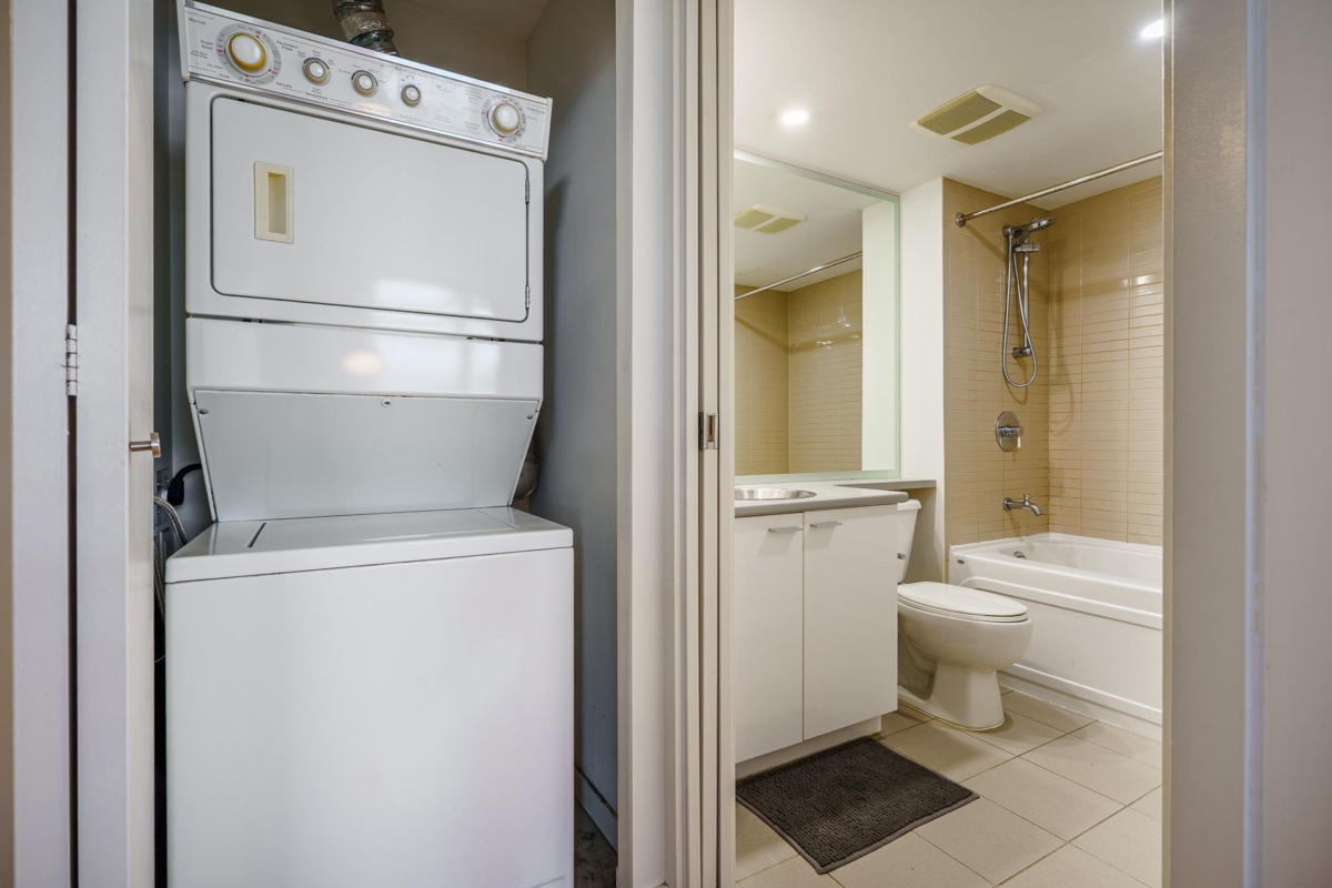 Bedroom 3 Photo of 1209 111 W Georgia Street, Vancouver, BC