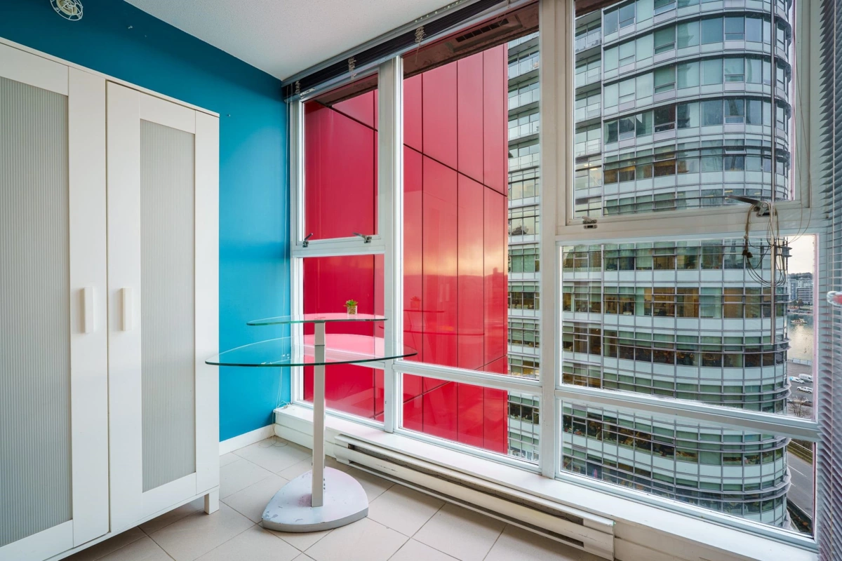 Breakfast Nook Photo of 1209 111 W Georgia Street, Vancouver, BC