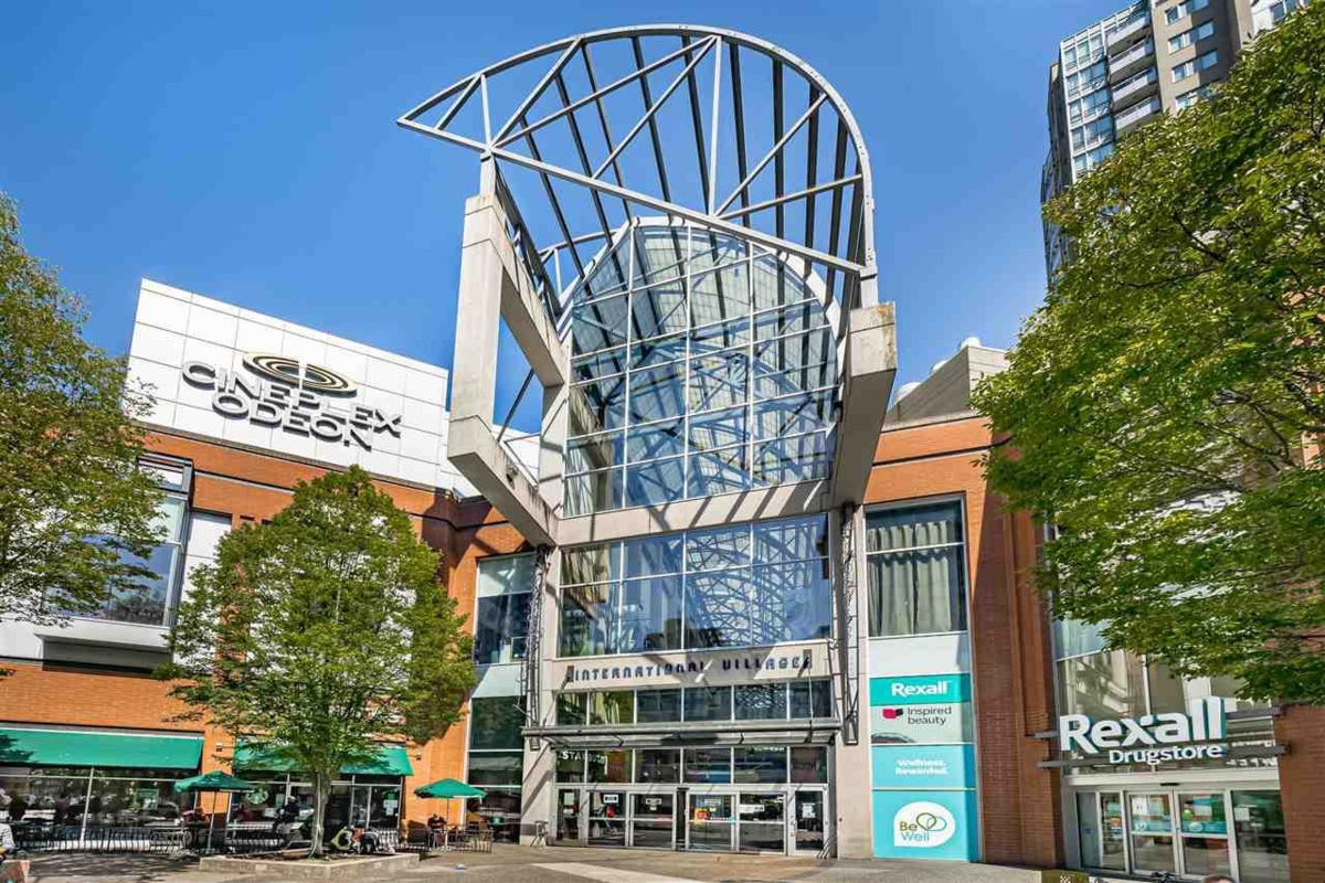 Outdoor Patio Photo of 1209 111 W Georgia Street, Vancouver, BC