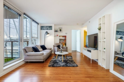 1209 111 W Georgia Street, Vancouver, BC