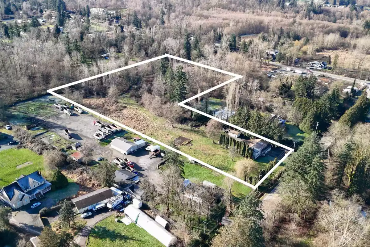 Living Room Photo of 19324 80 Avenue, Surrey, BC