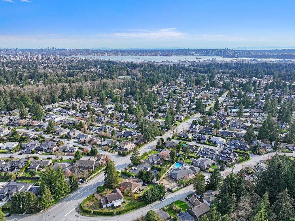 Office / Den Photo of 3955 Highland Boulevard, North Vancouver, BC