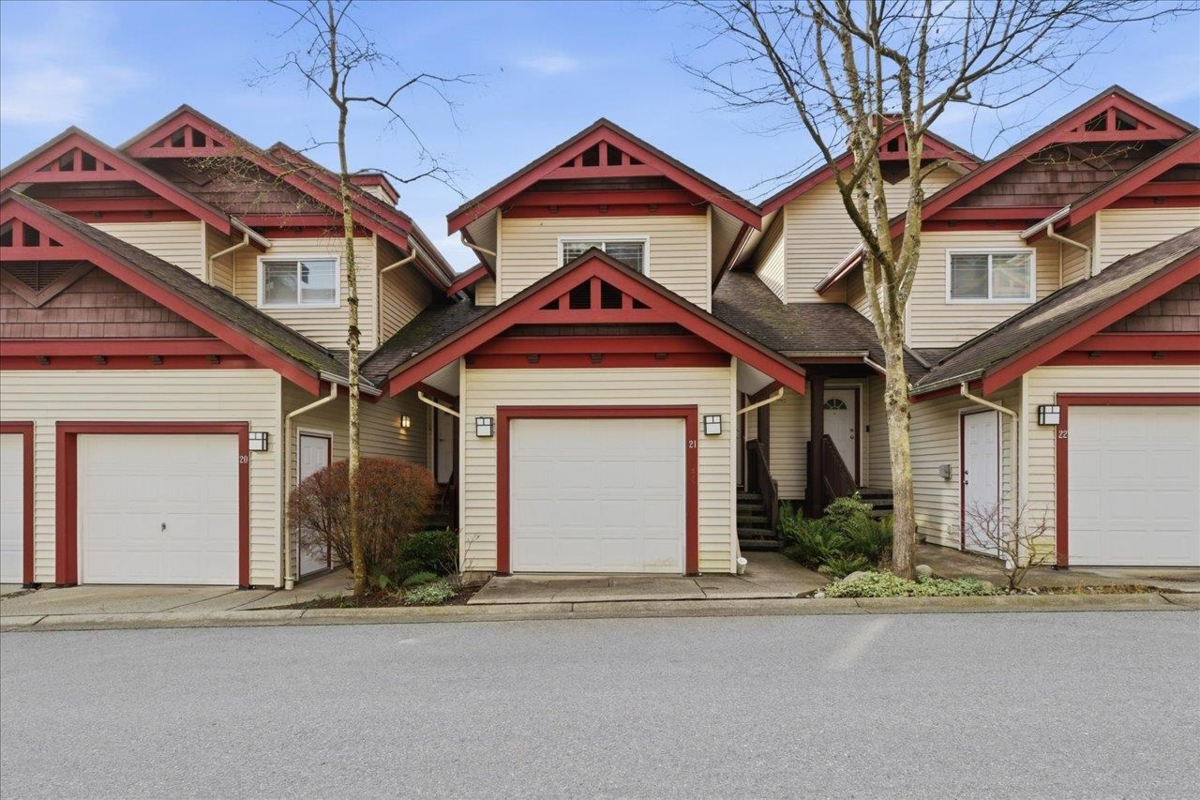 Backyard Photo of 21 15 Forest Park Way, Port Moody, BC