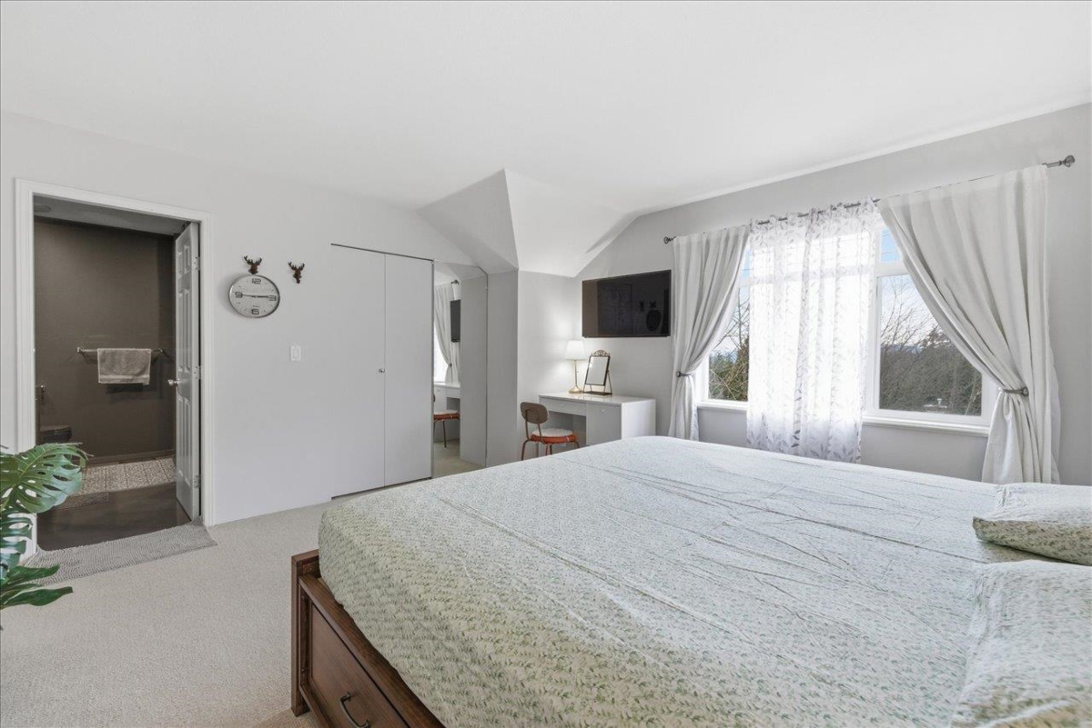 Bedroom 3 Photo of 21 15 Forest Park Way, Port Moody, BC