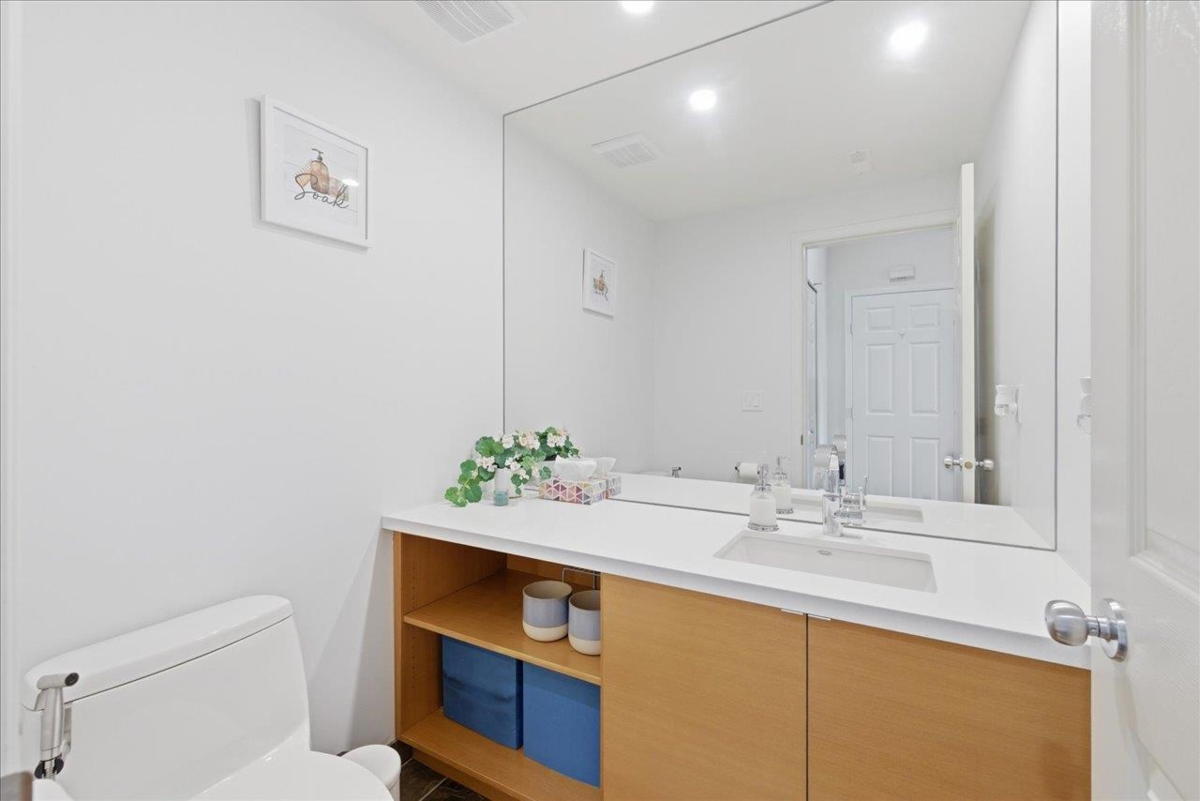 Laundry Room Photo of 21 15 Forest Park Way, Port Moody, BC