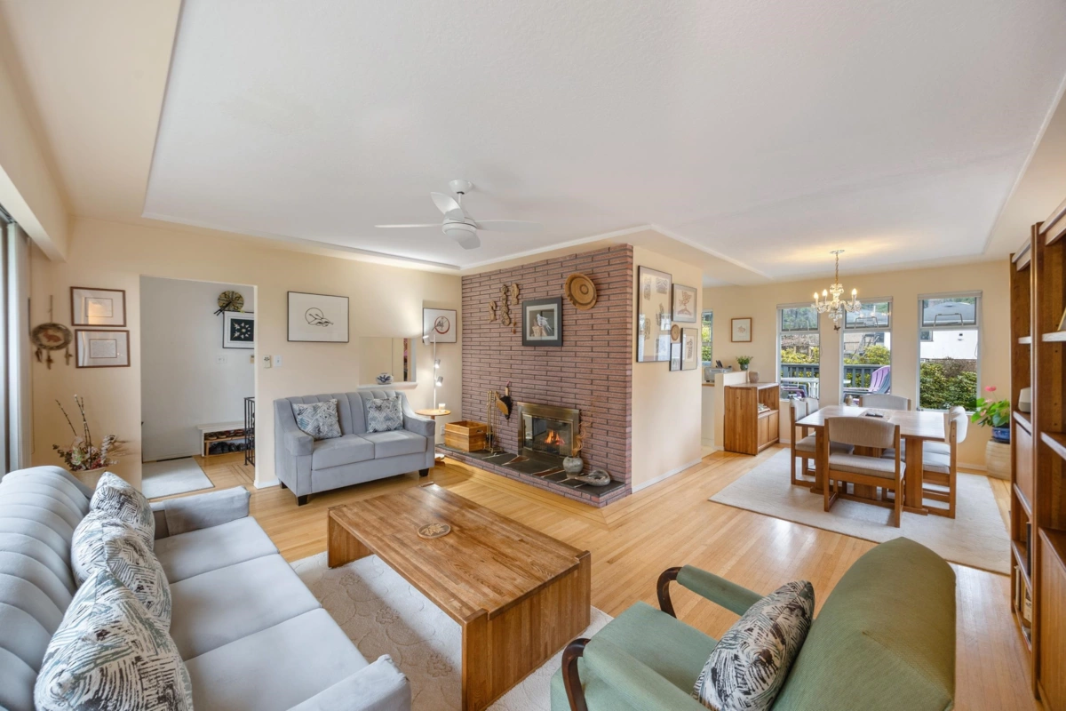 Family Room Photo of 8608 Buller Avenue, Burnaby, BC