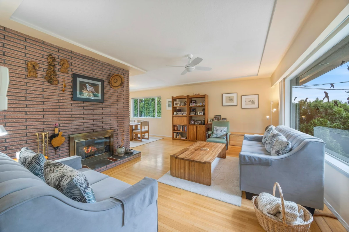 Kitchen Photo of 8608 Buller Avenue, Burnaby, BC