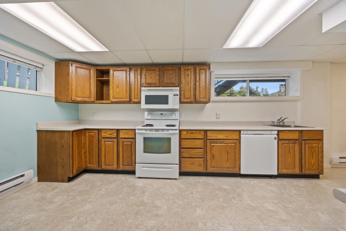 Outdoor Deck Photo of 8608 Buller Avenue, Burnaby, BC