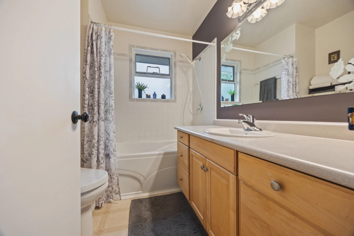 Powder Room Photo of 8608 Buller Avenue, Burnaby, BC