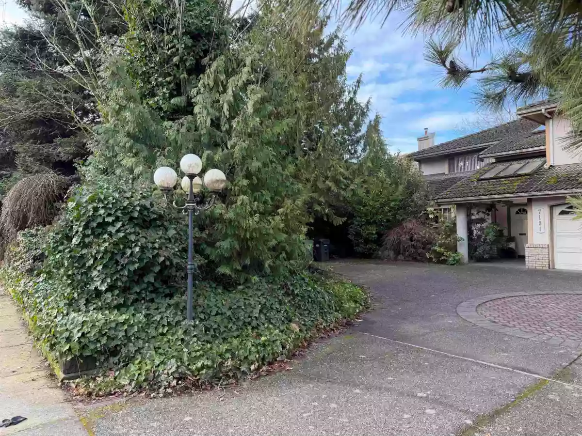 Dining Area Photo of 7191 No. 4 Road, Richmond, BC