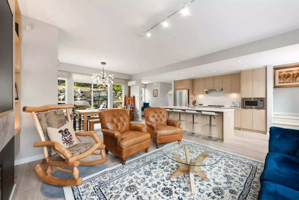 Kitchen Photo of 41204 Highline Place, Squamish, BC