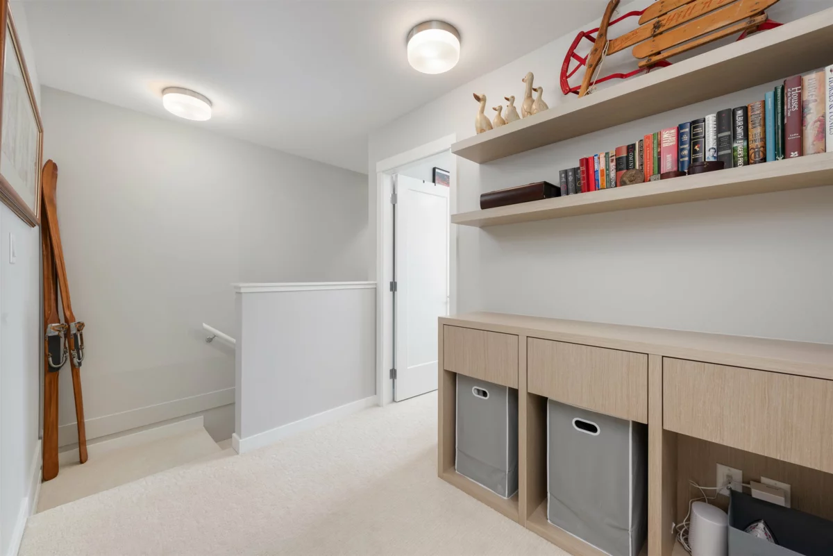 Staircase Photo of 41204 Highline Place, Squamish, BC