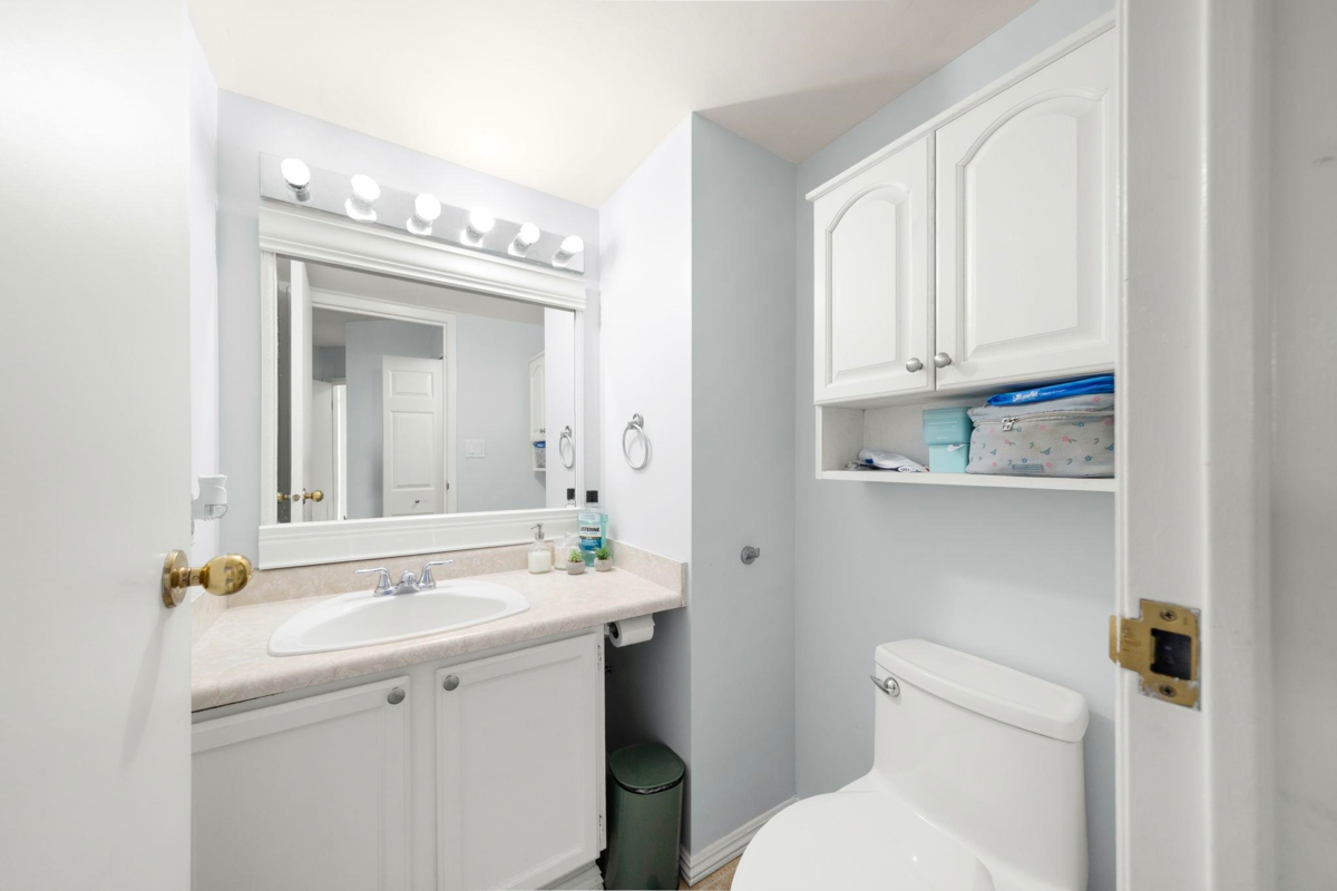 Guest Bathroom Photo of 301 11881 88 Avenue, Delta, BC
