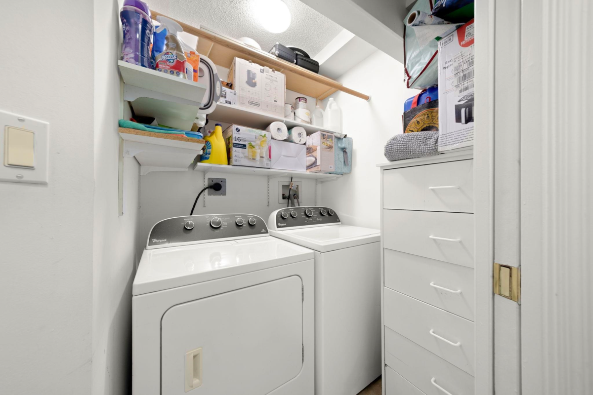 Powder Room Photo of 301 11881 88 Avenue, Delta, BC