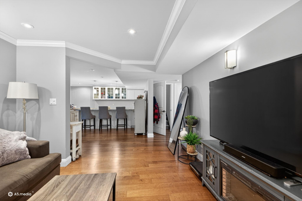 Garage Interior Photo of 16309 25 Avenue, Surrey, BC