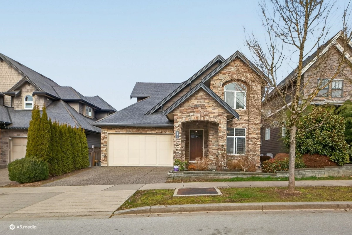 Hot Tub / Spa Photo of 16309 25 Avenue, Surrey, BC