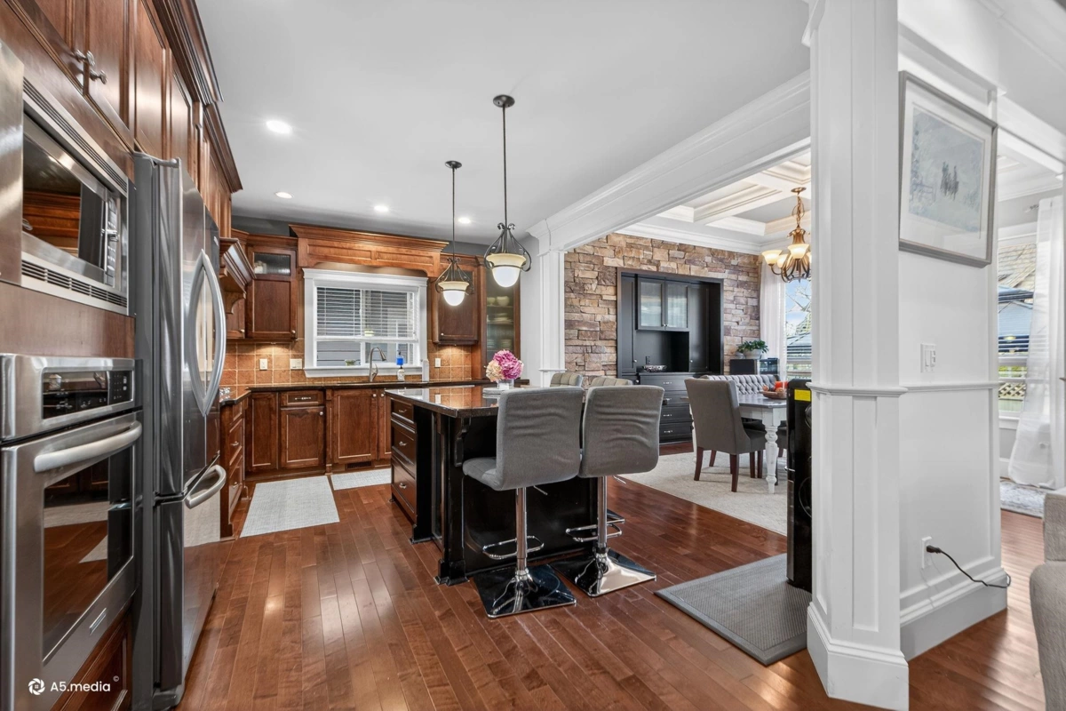 Kitchen Photo of 16309 25 Avenue, Surrey, BC