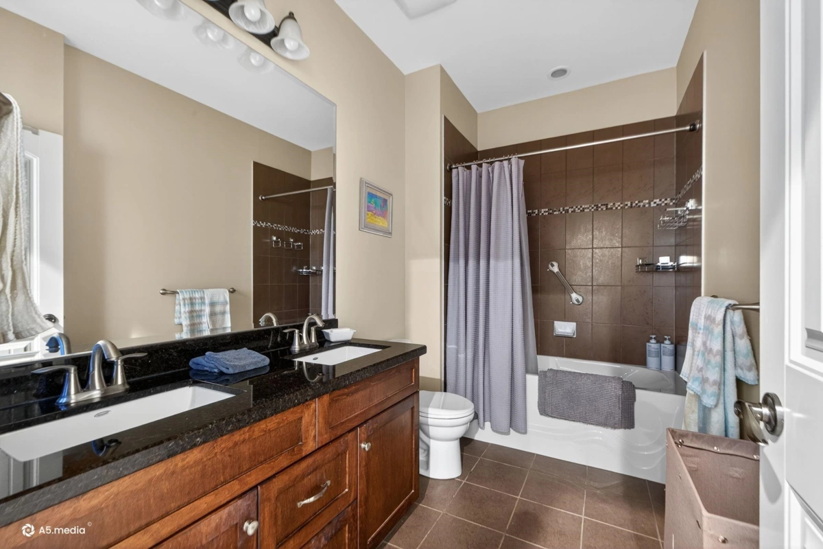 Laundry Room Photo of 16309 25 Avenue, Surrey, BC