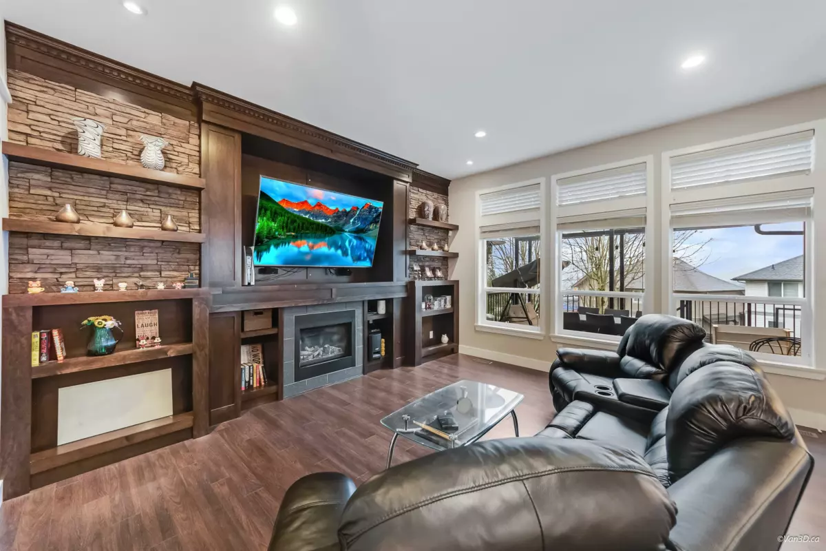 Breakfast Nook Photo of 1318 Fifeshire Street, Coquitlam, BC