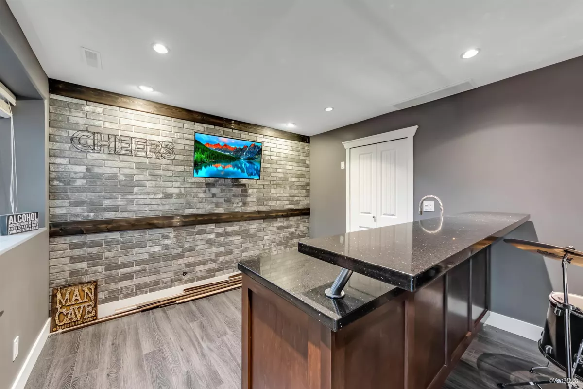 Front Yard Photo of 1318 Fifeshire Street, Coquitlam, BC