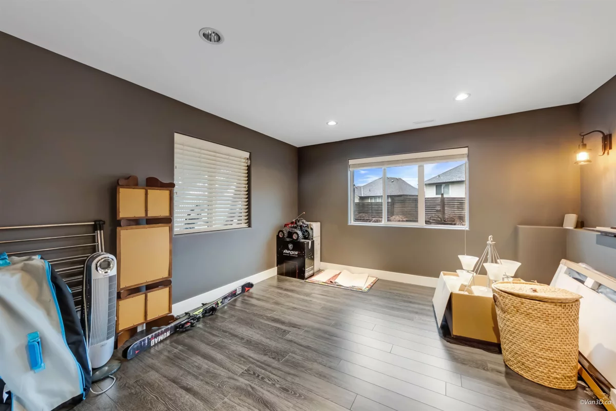 Garden / Landscaping Photo of 1318 Fifeshire Street, Coquitlam, BC