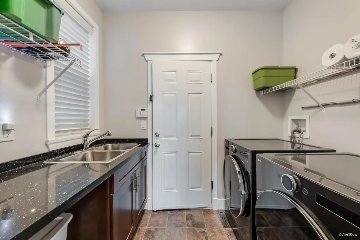 Outdoor Kitchen Photo of 1318 Fifeshire Street, Coquitlam, BC