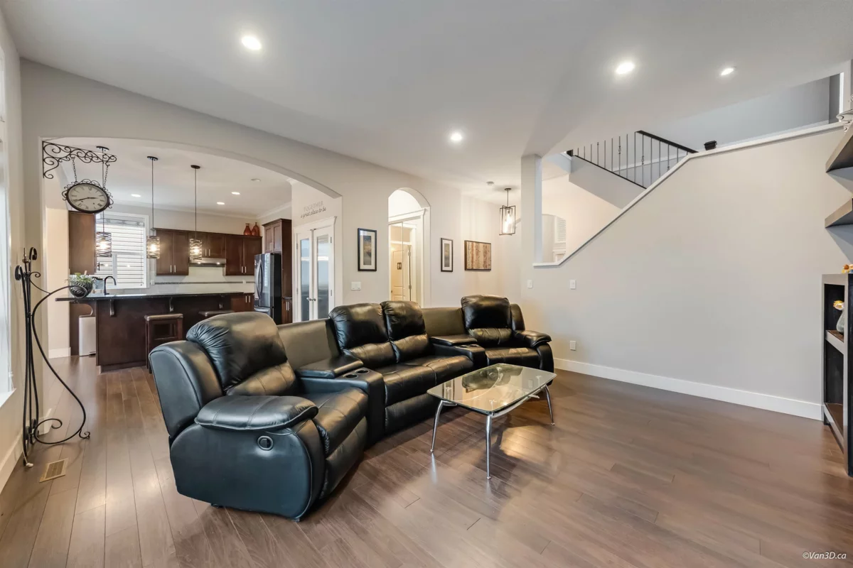 Primary Bathroom Photo of 1318 Fifeshire Street, Coquitlam, BC