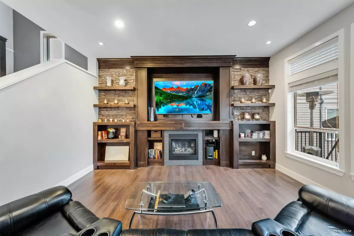 Primary Bedroom Photo of 1318 Fifeshire Street, Coquitlam, BC