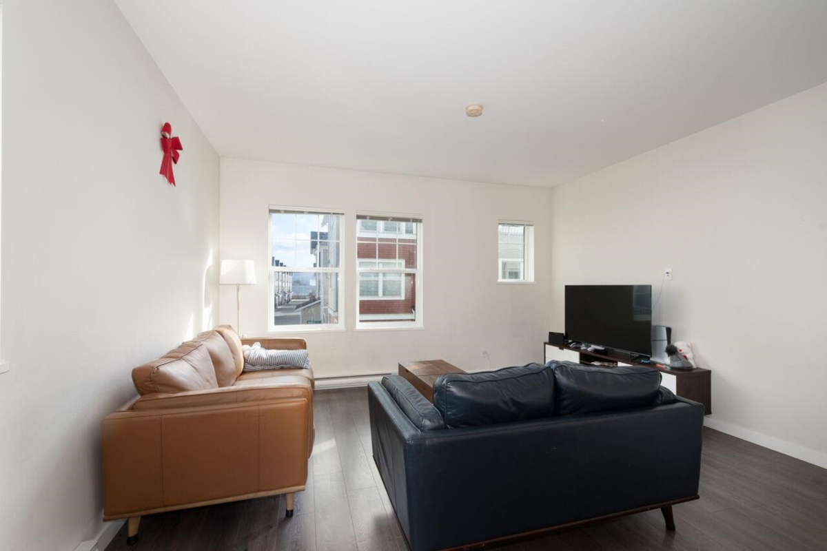 Dining Area Photo of 142 32633 Simon Avenue, Abbotsford, BC