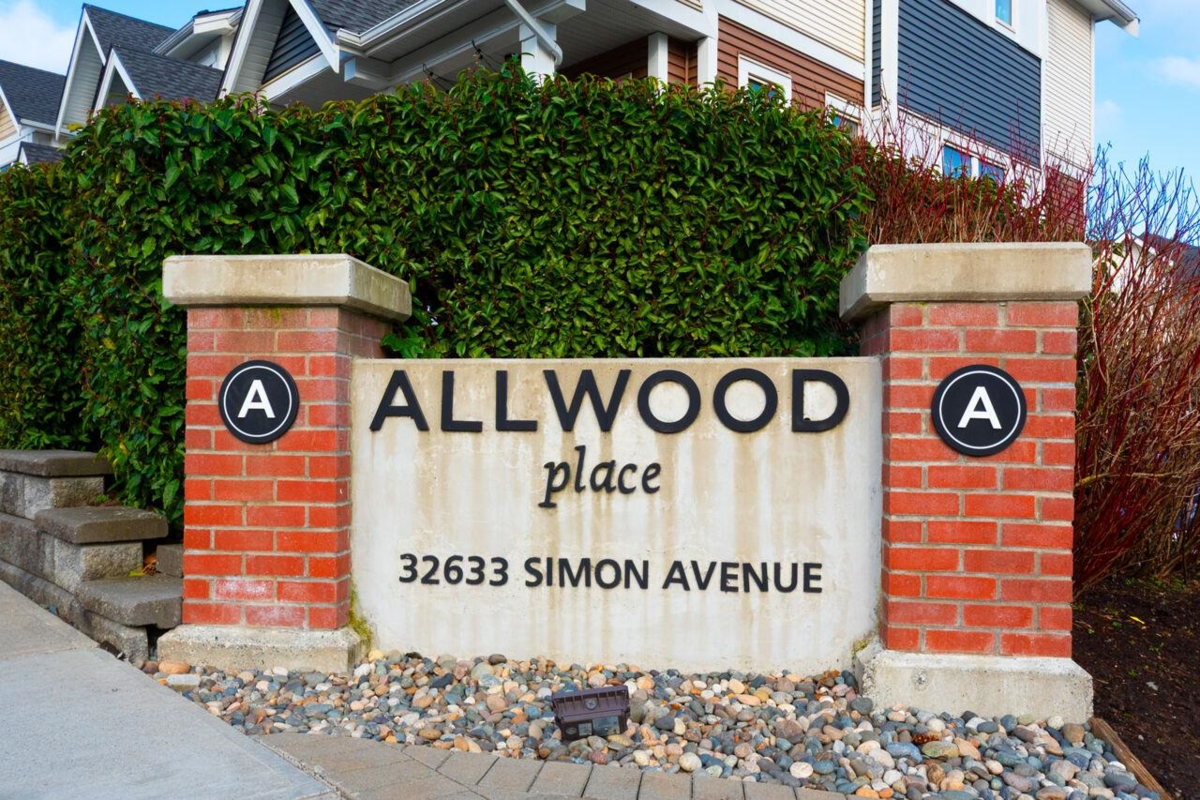 Exterior Rear Photo of 142 32633 Simon Avenue, Abbotsford, BC