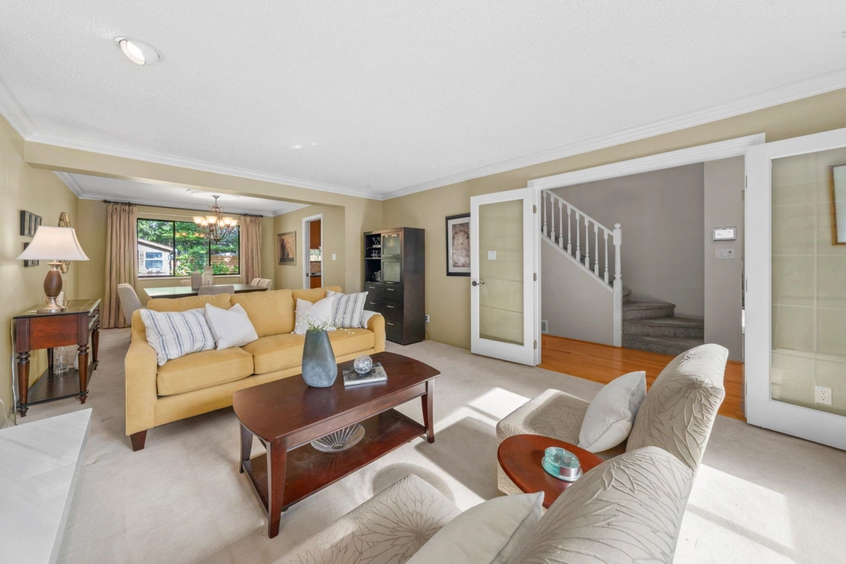 Dining Area Photo of 1168 Canyon Boulevard, North Vancouver, BC