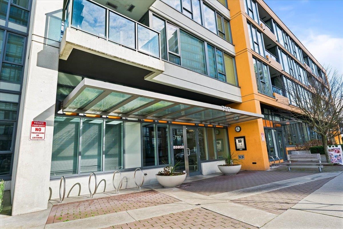 Exterior Rear Photo of 1005 7117 Elmbridge Way, Richmond, BC