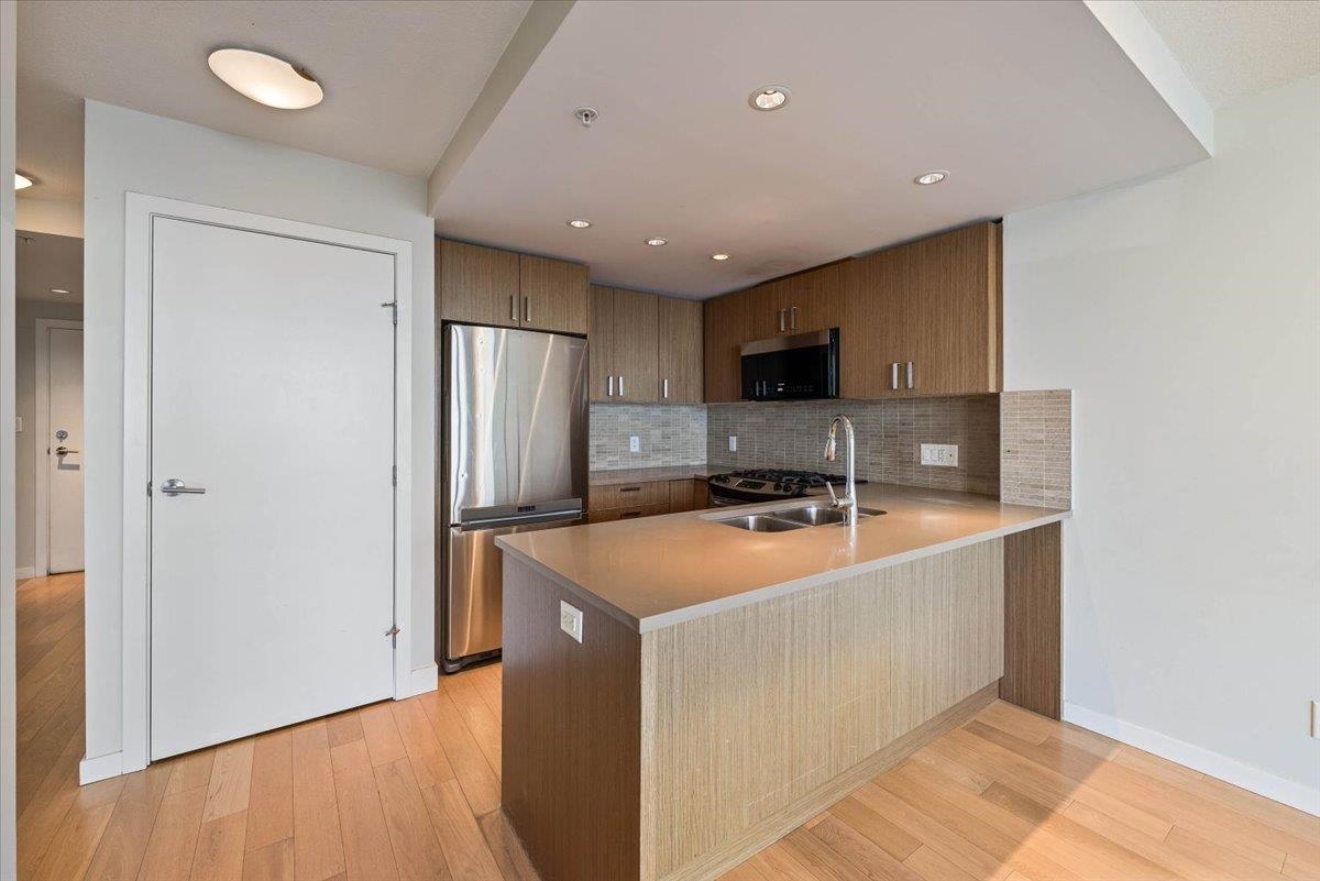 Primary Bedroom Photo of 1005 7117 Elmbridge Way, Richmond, BC