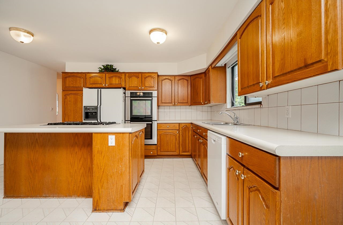 Bedroom 2 Photo of 6546 Dunnedin Street, Burnaby, BC