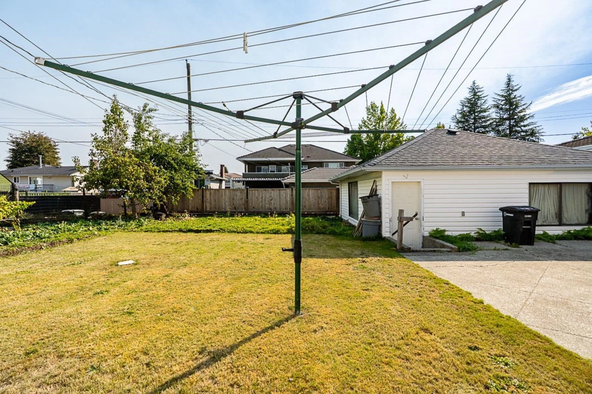 Hot Tub / Spa Photo of 6546 Dunnedin Street, Burnaby, BC