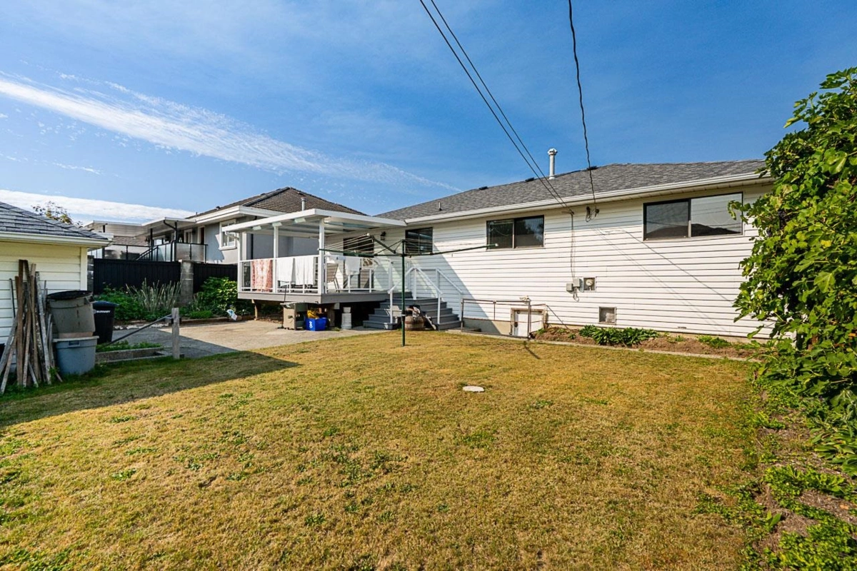 Outdoor Kitchen Photo of 6546 Dunnedin Street, Burnaby, BC