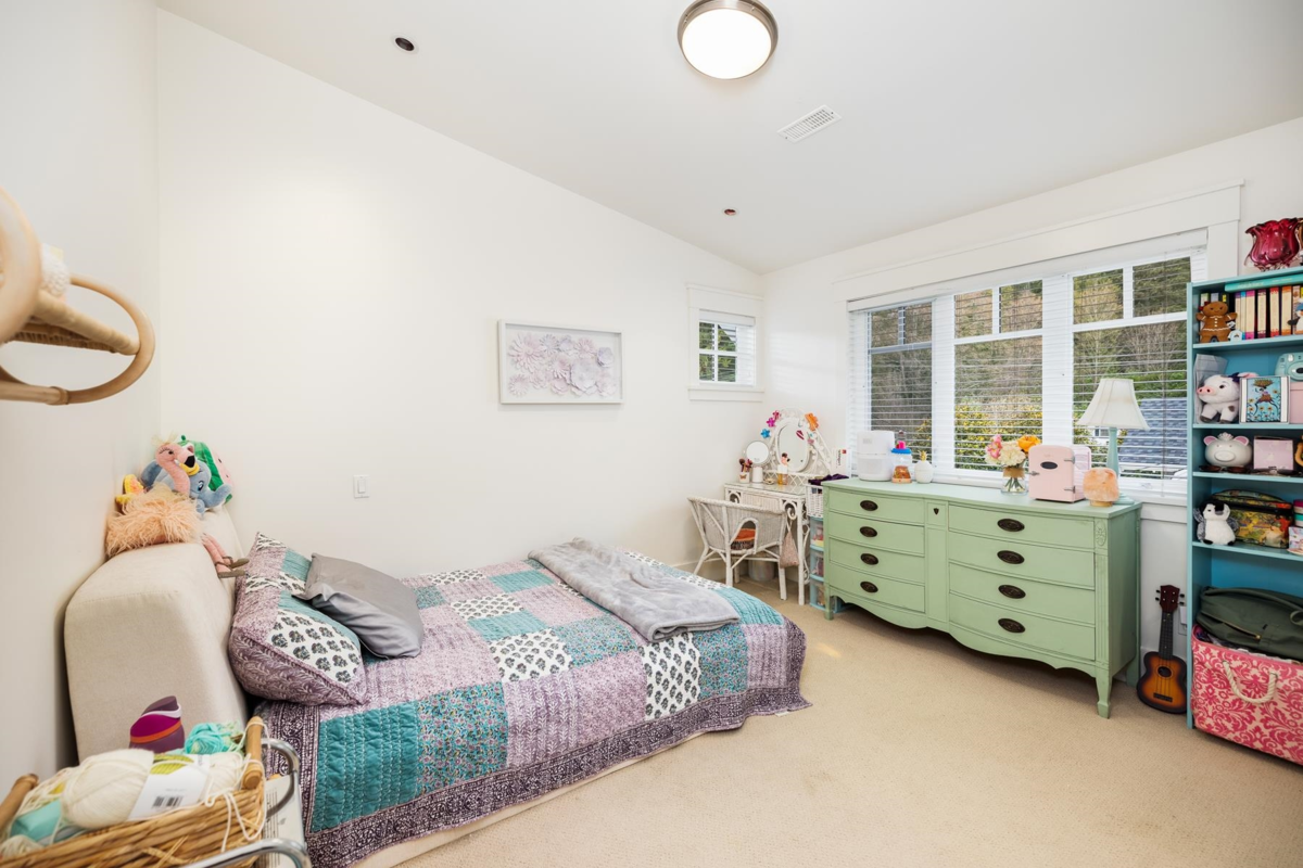 Entry Foyer Photo of 1232 Harris Avenue, North Vancouver, BC