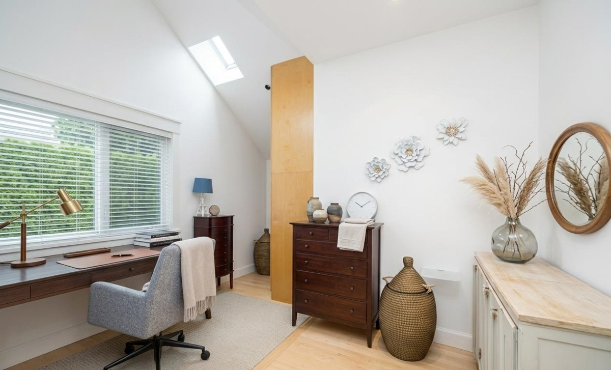 Front Yard Photo of 1232 Harris Avenue, North Vancouver, BC