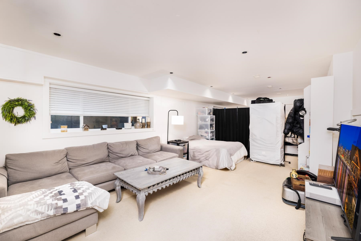 Outdoor Deck Photo of 1232 Harris Avenue, North Vancouver, BC