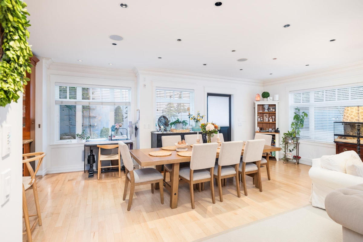 Powder Room Photo of 1232 Harris Avenue, North Vancouver, BC