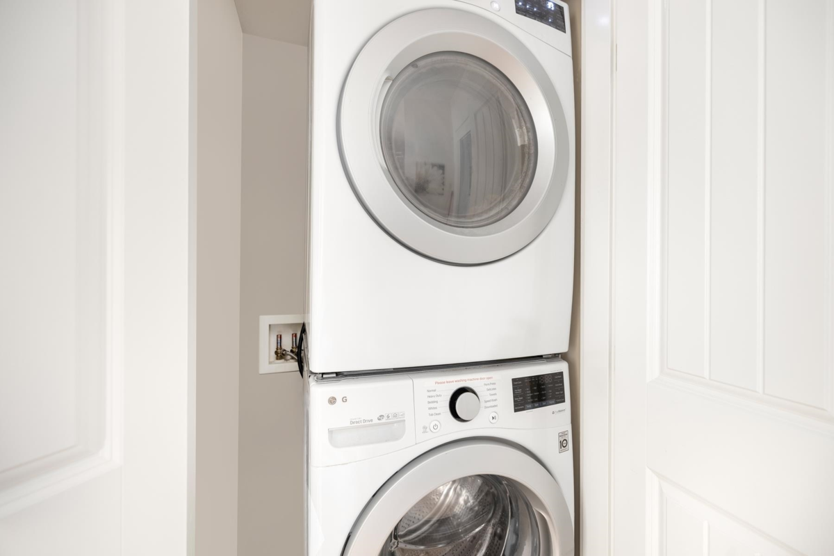 Swimming Pool Photo of 1232 Harris Avenue, North Vancouver, BC