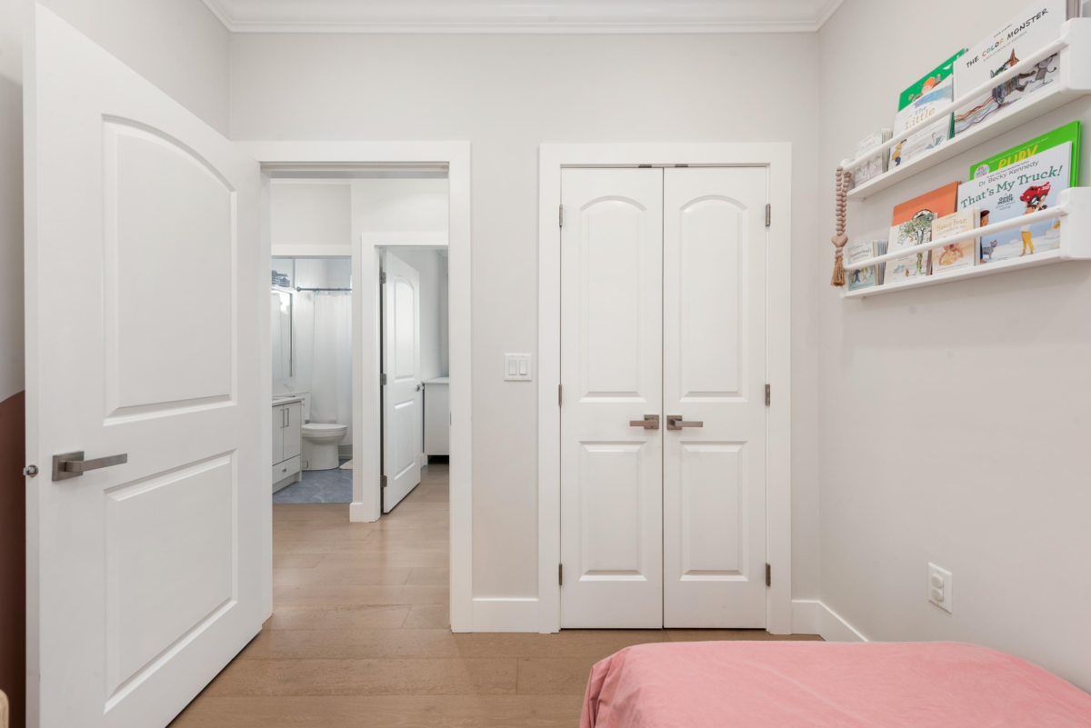 Entry Foyer Photo of 2876 Clark Drive, Vancouver, BC