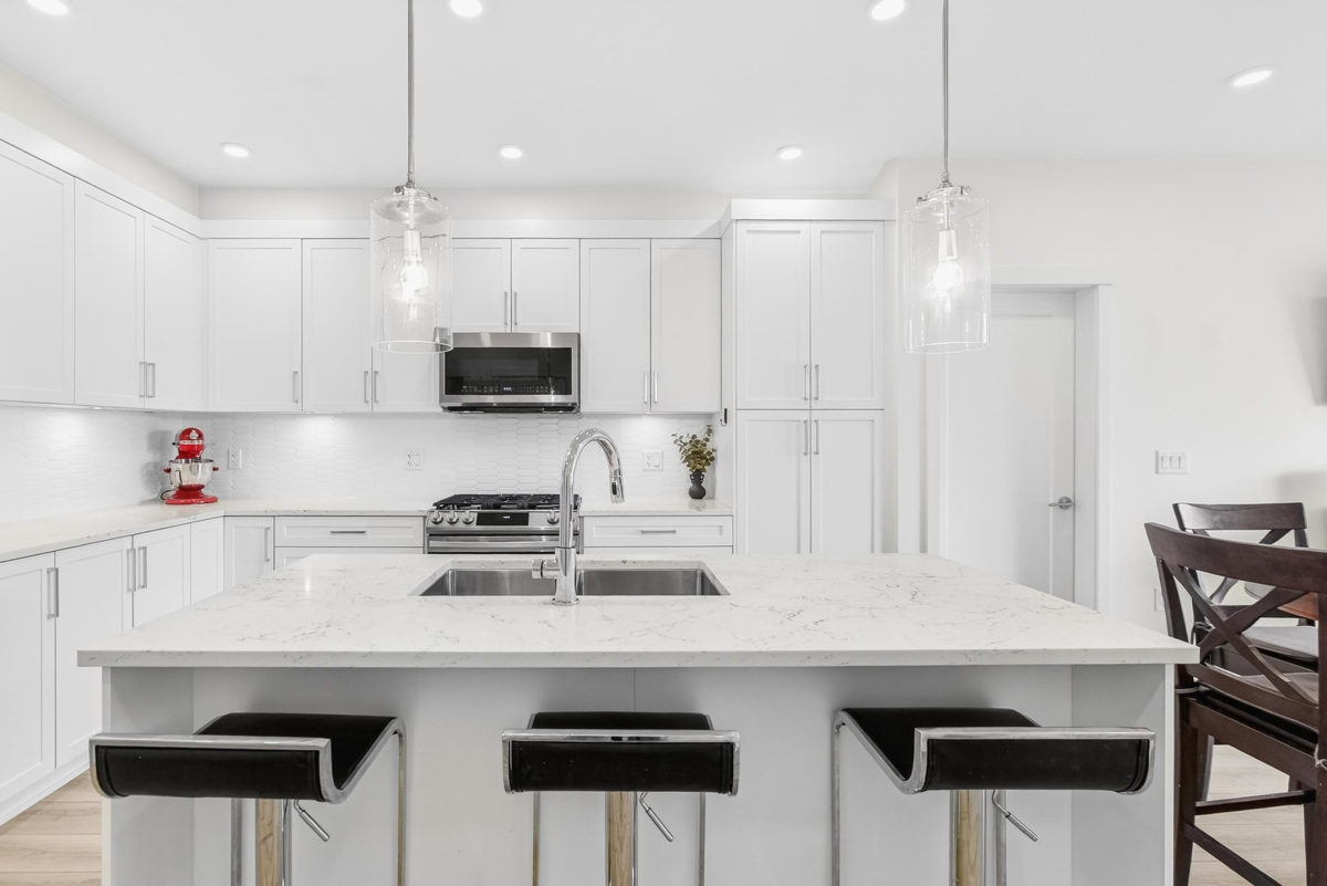 Dining Area Photo of 406 11865 227 Street, Maple Ridge, BC