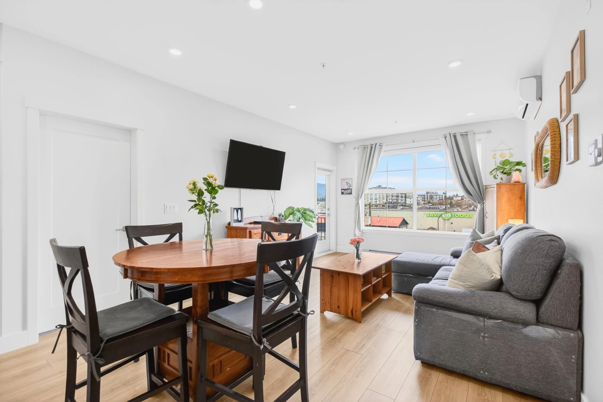Kitchen Island Photo of 406 11865 227 Street, Maple Ridge, BC