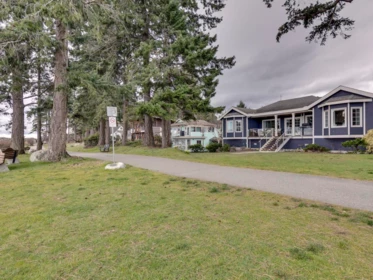 Fitness Center Photo Near 5791 Windward Lane, Sechelt, BC